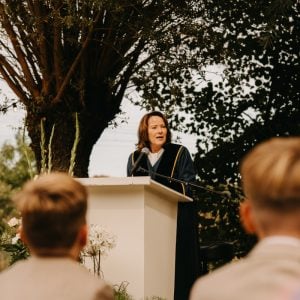 trouwambtenaar-Zeeland-Thea-Trouwt