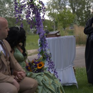 ceremonieel-spreekster-Conny