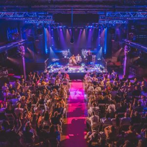 trouwambtenaar-Douwe-Hoekstra-ceremonie-bruiloft