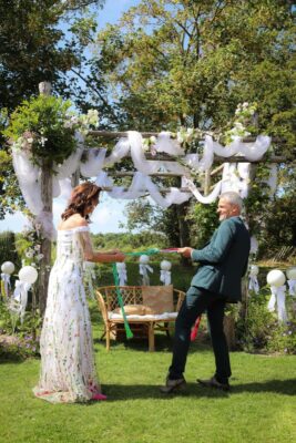 trouwceremonie-handfasting-Coby