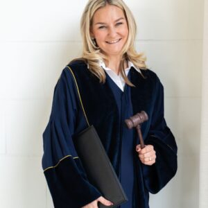 ceremoniespreker-Eindhoven-Cora-van-Herk