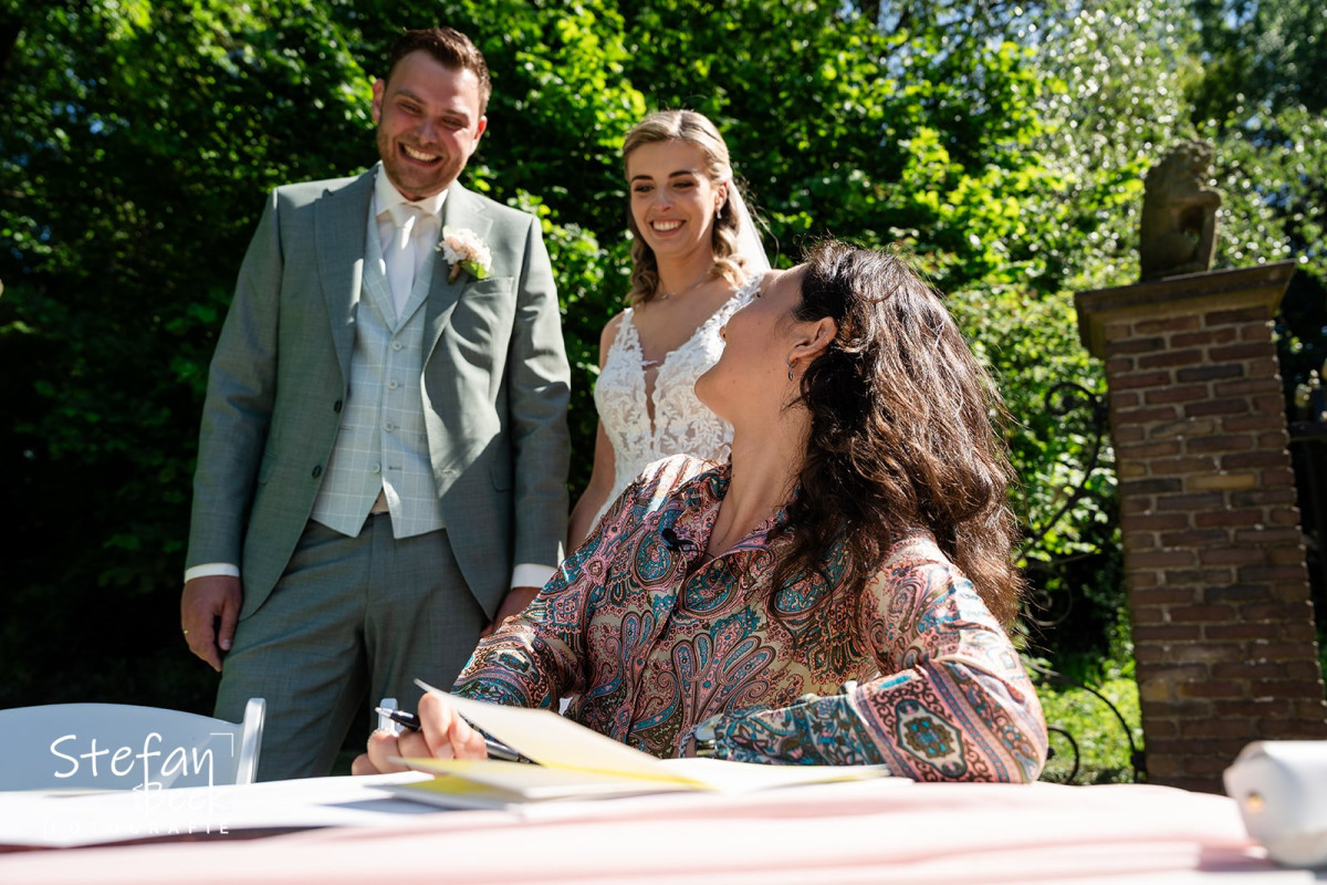 trouwambtenaar-Alphen-Done-by-Dien