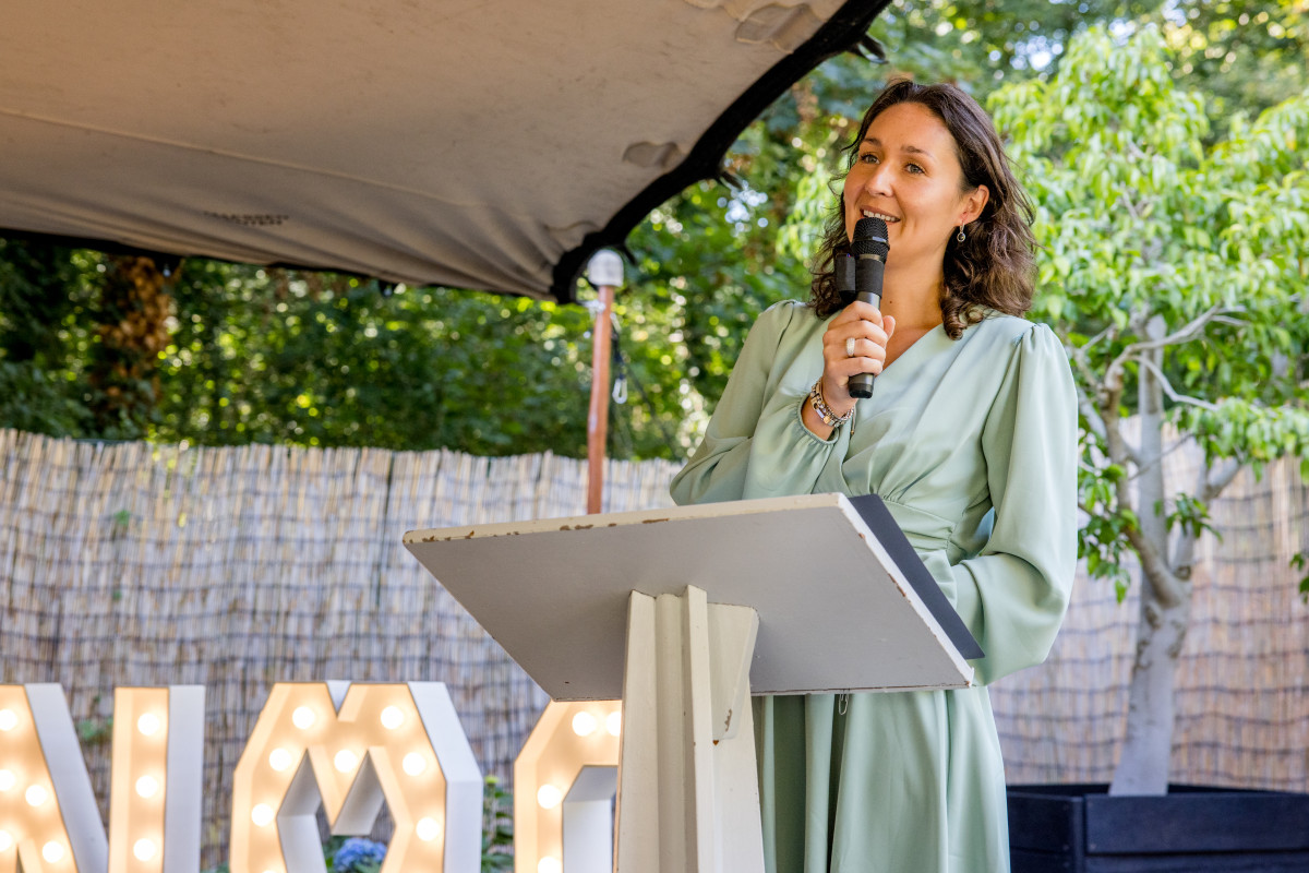 trouwambtenaar-Alphen-Done-by-Dien