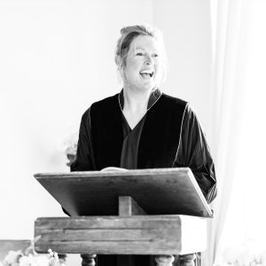 Trouwambtenaar-Assen-Aafke-Roos