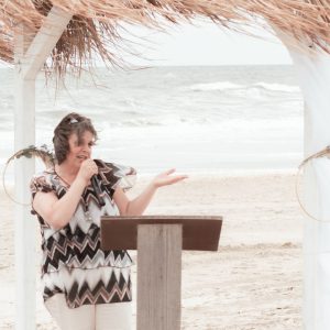 trouwen-op-het-strand-Mireille