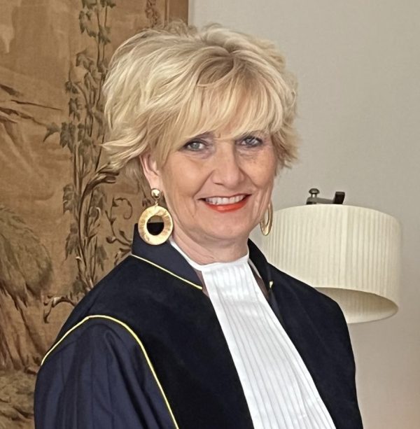Trouwambtenaar-Harderwijk-Monique-Ebbers