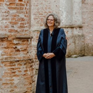 trouwambtenaar-Breda-Myrian-trouwt