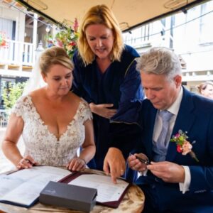 trouwambtenaar-assen-Aafke