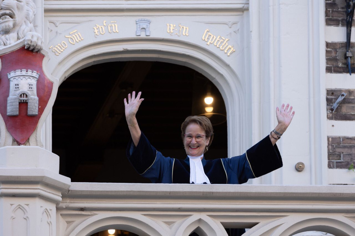 trouwambtenaar-gemeente-toga-Arlette