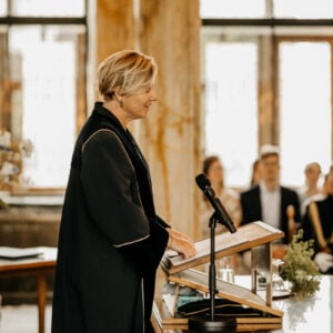 Alternative view of Nienke Ledegang