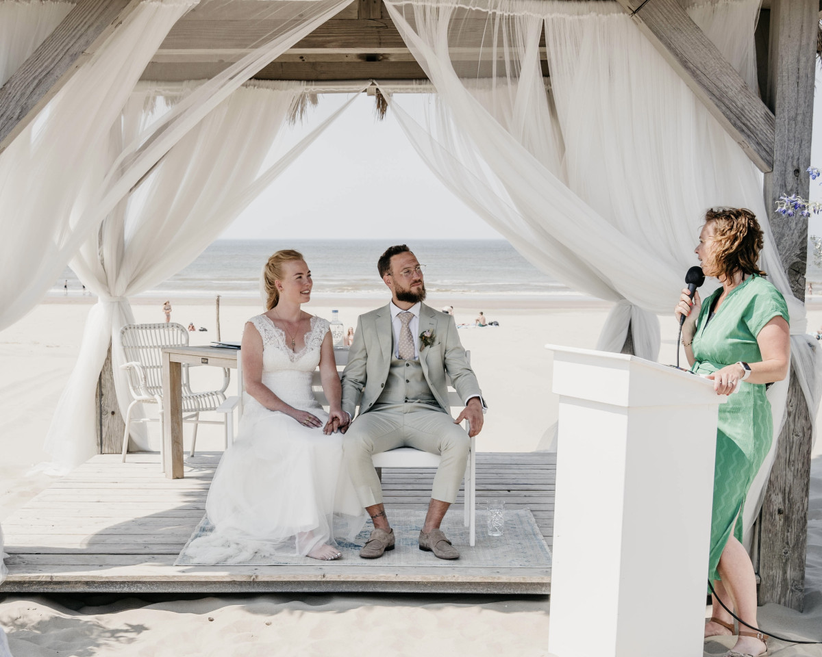 ceremoniespreker-Haarlem-Adrienne-Moleman-trouwt