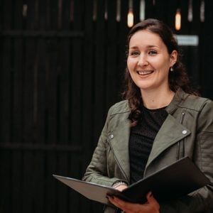 trouwambtenaar-Alphen-Nadine-van-Giezen