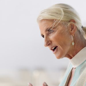 ceremoniespreker-Haarlem-Noor-van-El