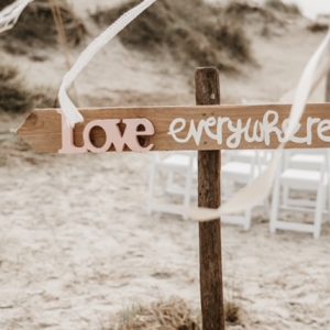 trouwen-op-het-strand-Sandra-Talsma