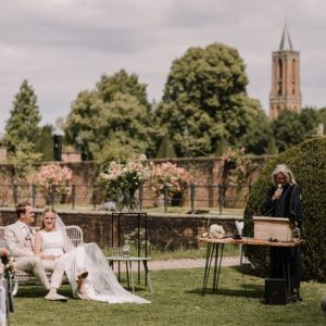 Bruiloft-Daan-Laura-trouwambtenaar-Astrid-Koperdraat