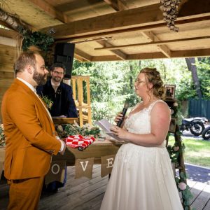 trouwambtenaar-Roosendaal-Arwen-van-Gestel