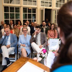 Trouwambtenaar-Zutphen-Eva-Schuurman-Omdat-ik-van-je-trouw