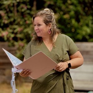 BABS-Limburg-Nina-Janssen-spreken-tuin-ceremonie