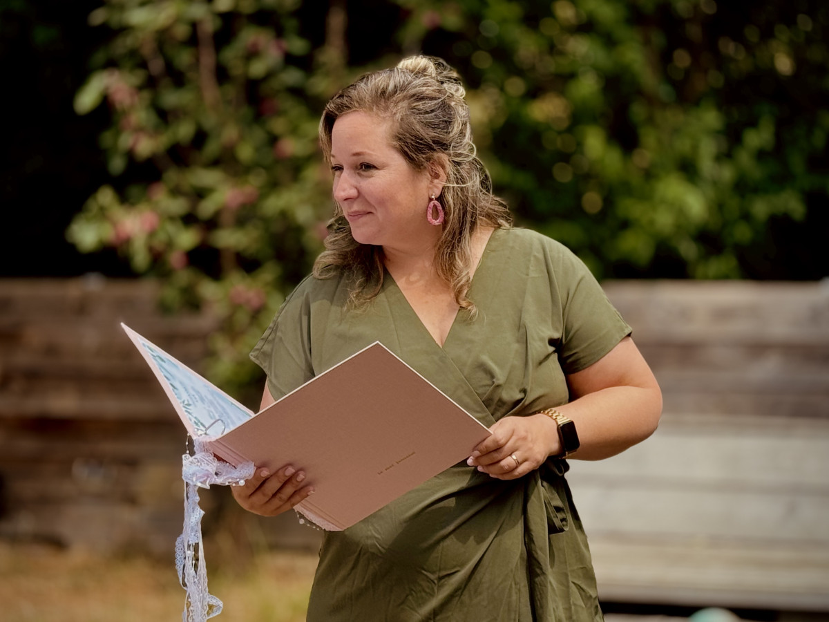 BABS-Limburg-Nina-Janssen-spreken-tuin-ceremonie