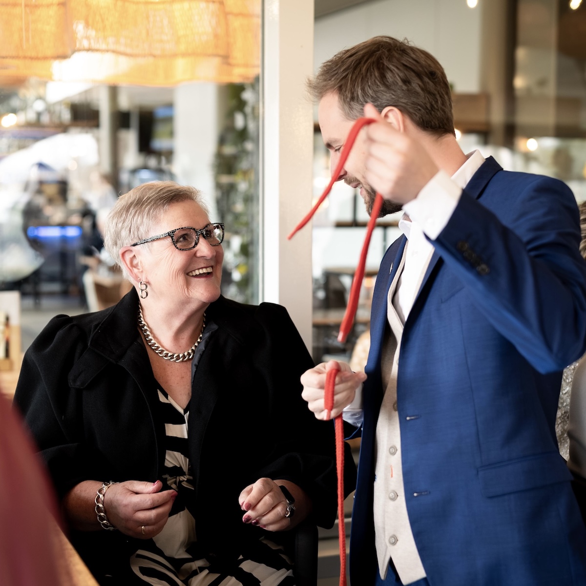 Goochelaaar tijdens receptie