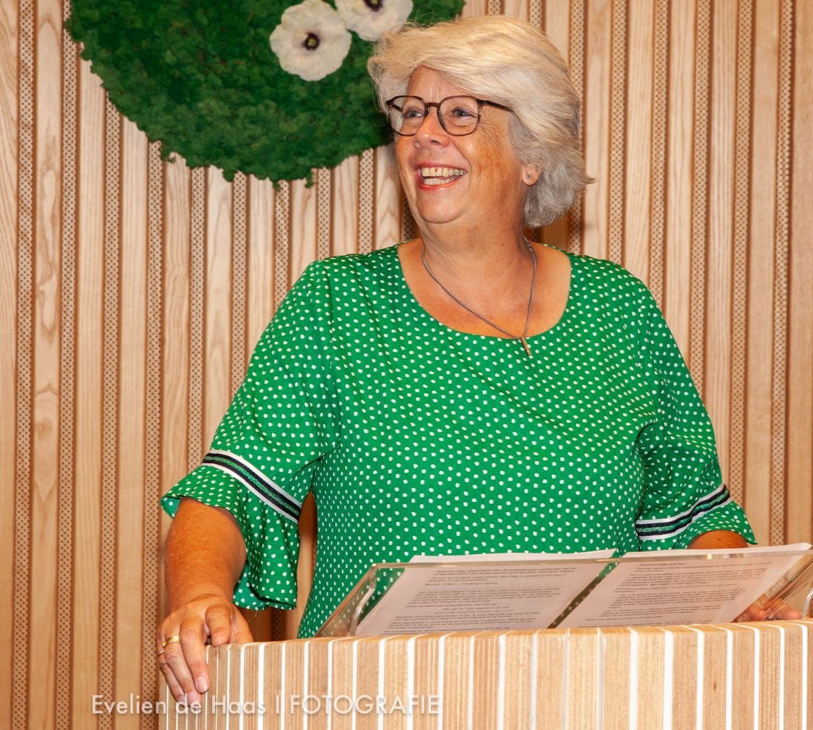 trouwambtenaar-Rotterdam-Ellemieke-verbindt-echt