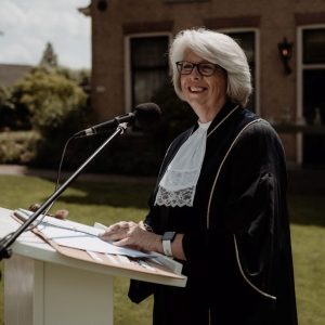 trouwambtenaar-Rotterdam-Ellemieke-verbindt-echt