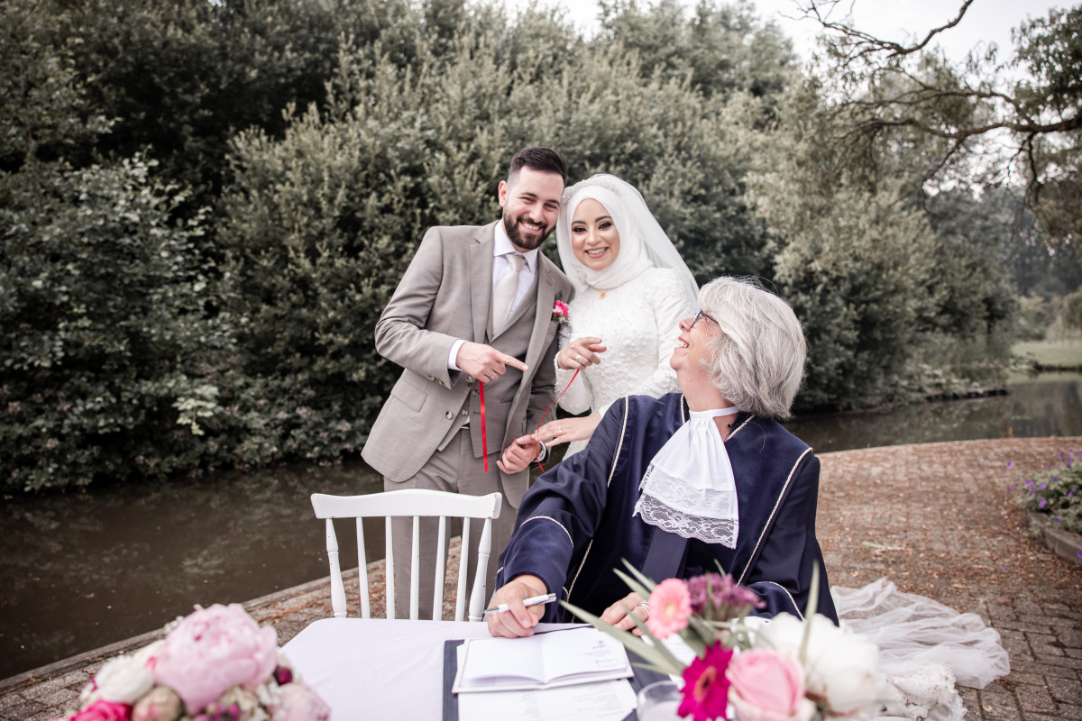 trouwambtenaar-Rotterdam-Ellemieke-verbindt-echt