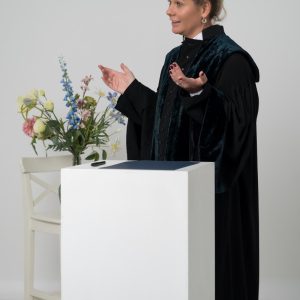 Twentse-trouwambtenaar-Constance