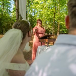 ceremoniespreker-Groningen-Maureen-Wieringa