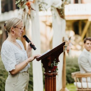 trouwambtenaar-Friesland-Drachten-Iris-Oog-voor-Trouwen