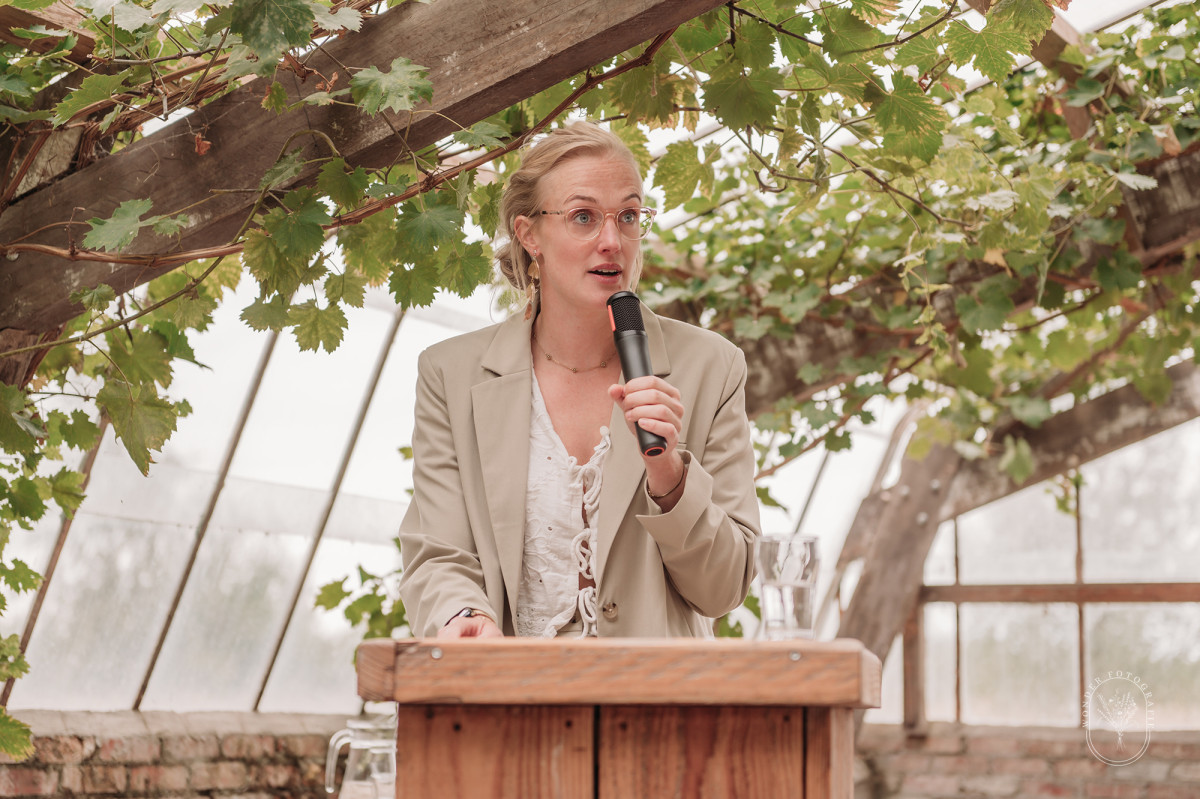 trouwambtenaar-Friesland-Drachten-Iris-Oog-voor-Trouwen