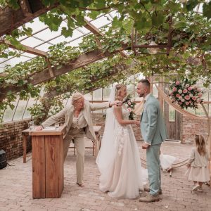 trouwambtenaar-Friesland-Drachten-Iris-Oog-voor-Trouwen