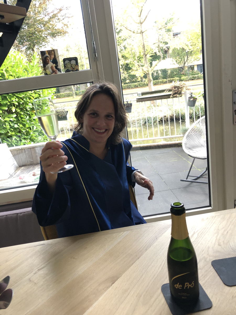 trouwambtenaar-Utrecht-Pleuni-wit-wow