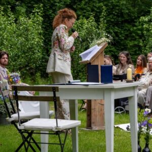 trouwambtenaar-Zutphen-Florine-Wery-buiten-trouwen