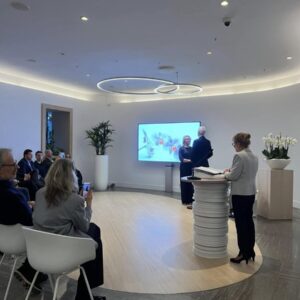 Ceremoniespreker-Eindhoven-Edith-Koppelmans