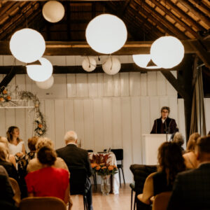 ceremoniespreker-Putten-Astrid-Trouwt